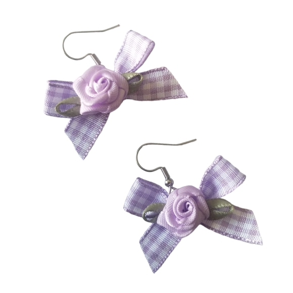 Handcrafted Gingham Bow earrings - Picture 2 of 4